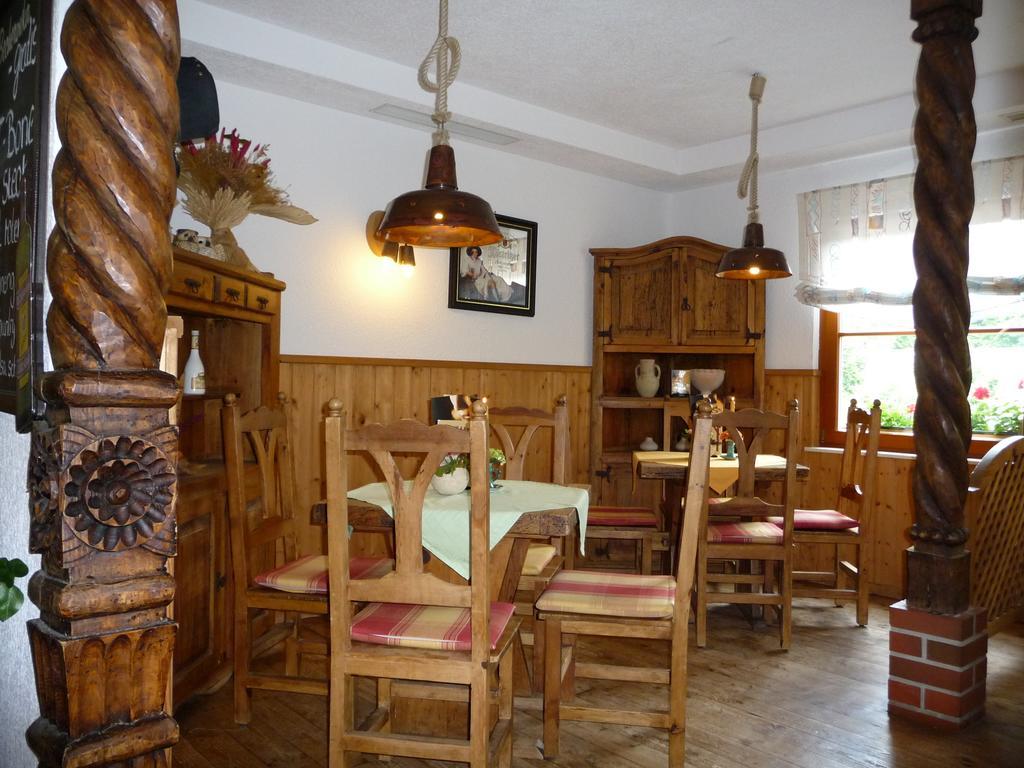 Steakhouse & Pension Crazy Horse ซูล ภายนอก รูปภาพ